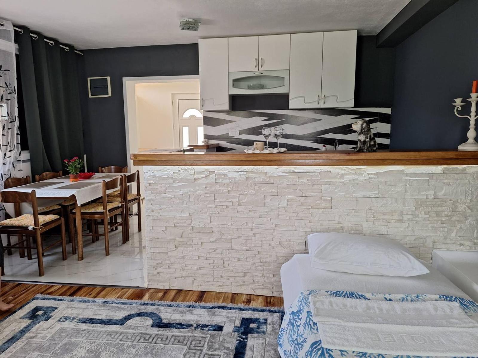 Apartman Glorija Kotor Extérieur photo